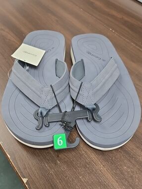 George Size 9 Grey and White Foam Thong Style Flip Flop Sandal